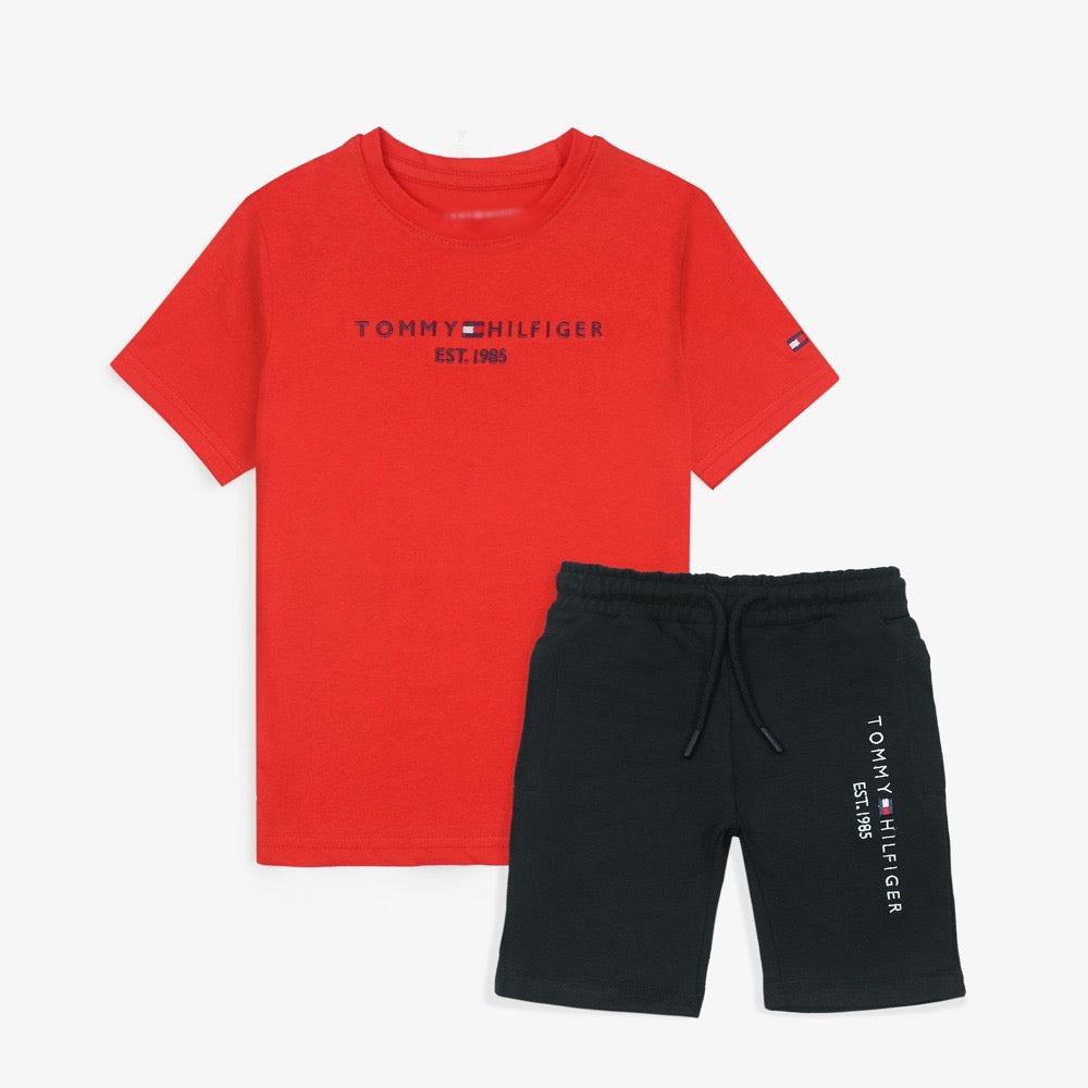 TMMY HLFGR PREMIUM KIDS TEES/SHORT RED-BLACK